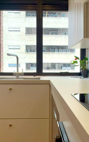 Apartamento para alugar com 100m², 2 quartos e 2 vagas Apartamento para alugar com 100m², 2 quartos e 2 vagasCozinha