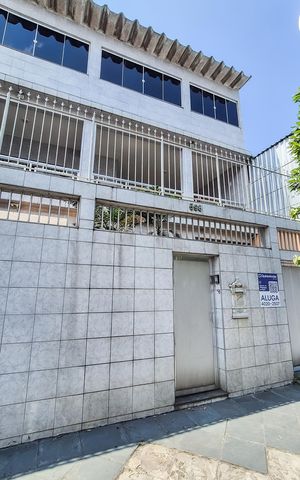 Casa para alugar com 449m², 5 quartos e 5 vagas Casa para alugar com 449m², 5 quartos e 5 vagasFachada do Imóvel