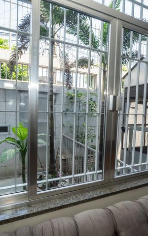 Casa para alugar com 449m², 5 quartos e 5 vagas Casa para alugar com 449m², 5 quartos e 5 vagasSala