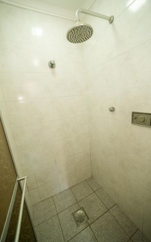 Casa para alugar com 449m², 5 quartos e 5 vagas Casa para alugar com 449m², 5 quartos e 5 vagasDucha