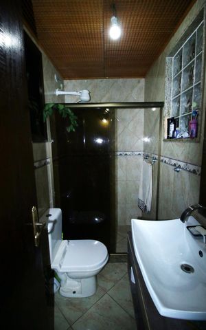 Casa à venda com 320m², 4 quartos e 2 vagasBanheiro Social