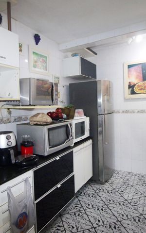 Casa à venda com 320m², 4 quartos e 2 vagasCozinha