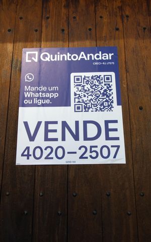 Casa à venda com 320m², 4 quartos e 2 vagasPlaca