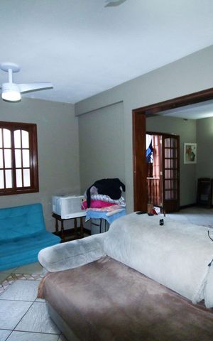 Casa à venda com 320m², 4 quartos e 2 vagasSala de TV