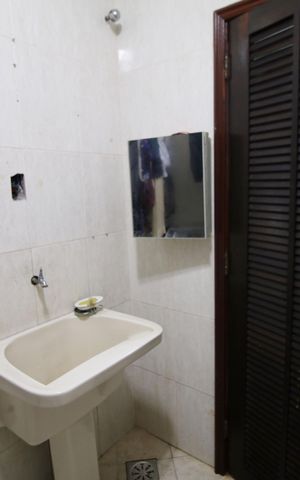 Casa à venda com 320m², 4 quartos e 2 vagasÁrea de Serviço