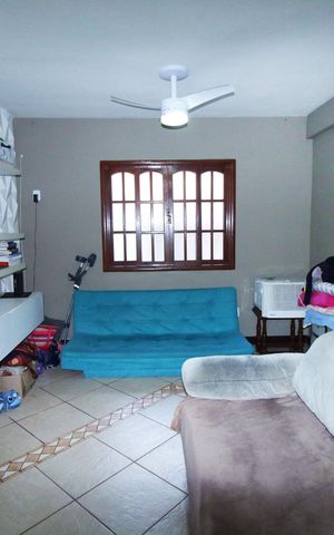 Casa à venda com 320m², 4 quartos e 2 vagasSala de TV