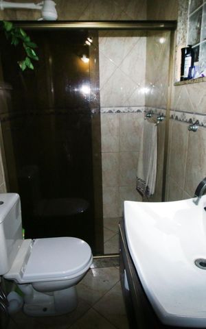 Casa à venda com 320m², 4 quartos e 2 vagasBanheiro Social