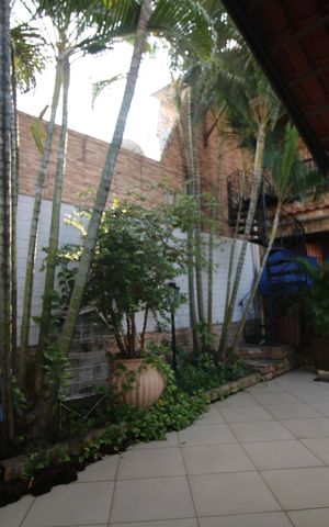 Casa à venda com 320m², 4 quartos e 2 vagasJardim