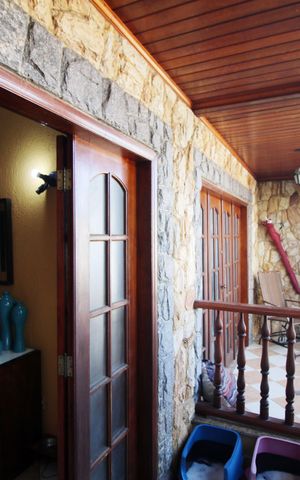 Casa à venda com 320m², 4 quartos e 2 vagasVaranda