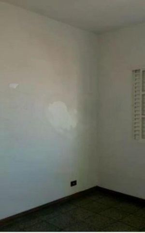 Casa à venda com 240m², 3 quartos e 6 vagas