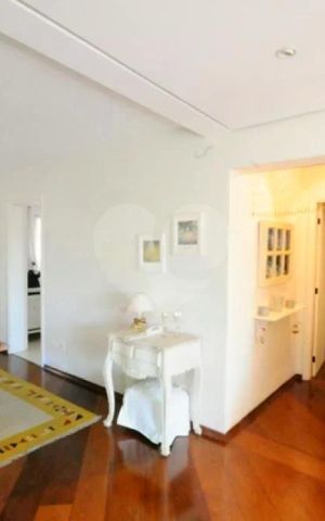 Apartamento à venda com 193m², 3 quartos e 3 vagas