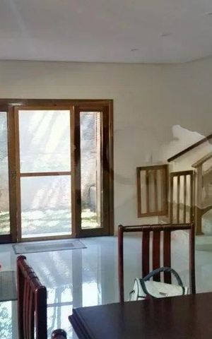 Casa à venda com 345m², 3 quartos e 4 vagas