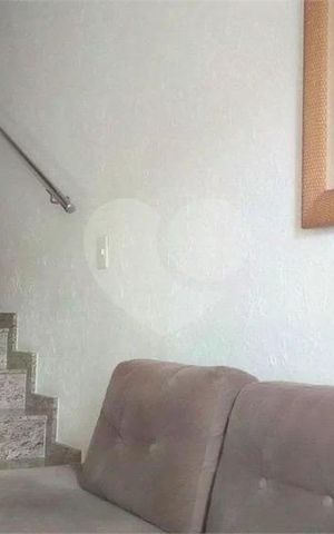Casa de condomínio à venda com 90m², 2 quartos e 3 vagas