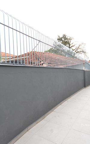 Casa para alugar com 150m², 3 quartos e 2 vagasCorredor lateral