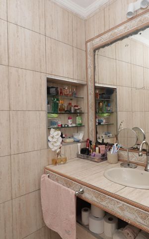 Casa à venda com 135m², 3 quartos e 2 vagasBanheiro da Suíte