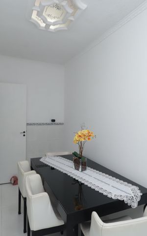 Casa à venda com 135m², 3 quartos e 2 vagasCopa