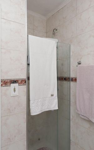 Casa à venda com 135m², 3 quartos e 2 vagasBanheiro Social