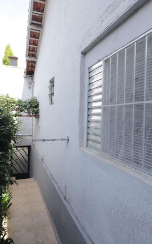 Casa à venda com 135m², 3 quartos e 2 vagasCorredor