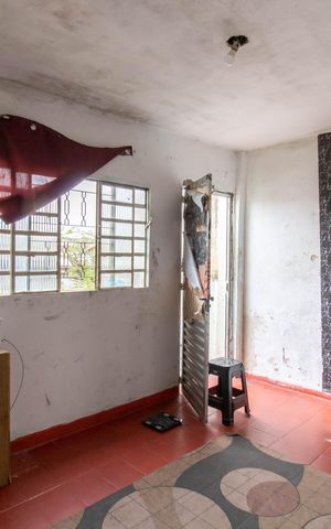 Casa à venda com 65m², 2 quartos e 1 vaga Casa à venda com 65m², 2 quartos e 1 vagaSala