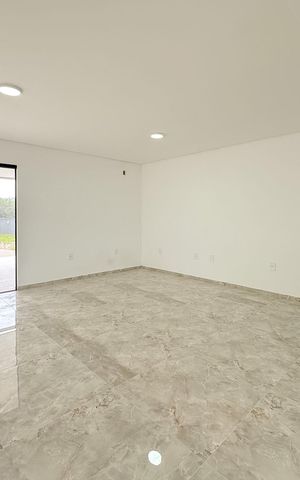 Casa para alugar com 157m², 3 quartos e 2 vagasSala
