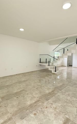 Casa para alugar com 157m², 3 quartos e 2 vagasSala