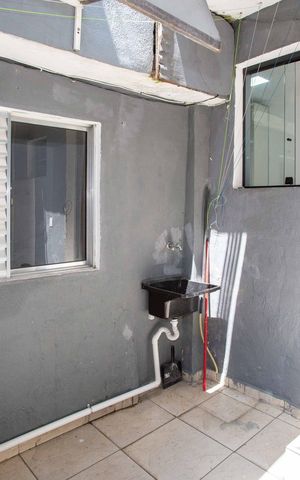 Casa para alugar com 40m², 1 quarto e 1 vagaÁrea de Serviço