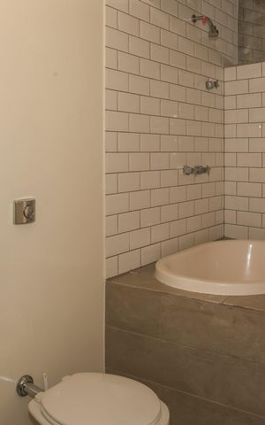 Casa à venda com 260m², 2 quartos e 1 vaga