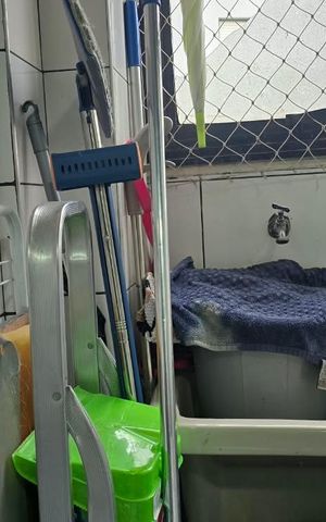 Apartamento para alugar com 73m², 3 quartos e 2 vagas Apartamento para alugar com 73m², 3 quartos e 2 vagasCozinha e Área de Serviço