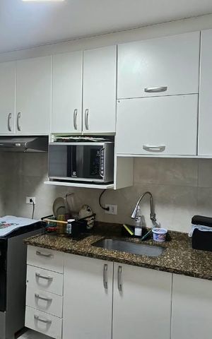 Apartamento para alugar com 73m², 3 quartos e 2 vagas Apartamento para alugar com 73m², 3 quartos e 2 vagasCozinha e Área de Serviço