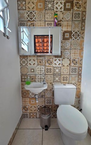 Casa à venda com 140m², 3 quartos e 4 vagas Casa à venda com 140m², 3 quartos e 4 vagasLavabo