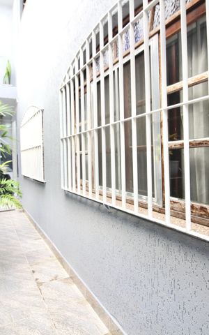 Casa à venda com 142m², 3 quartos e 2 vagas Casa à venda com 142m², 3 quartos e 2 vagasCorredor