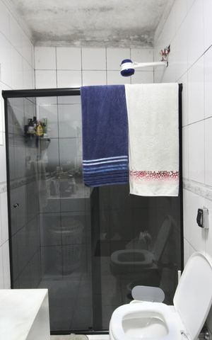 Casa à venda com 142m², 3 quartos e 2 vagas Casa à venda com 142m², 3 quartos e 2 vagasBanheiro da Suíte 1