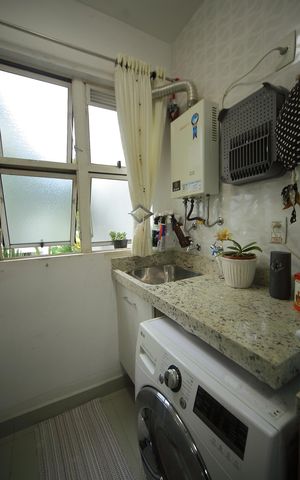Apartamento à venda com 65m², 2 quartos e 1 vagaÁrea de Serviço