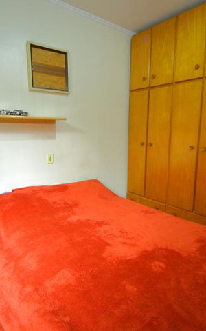 Casa à venda com 200m², 3 quartos e 2 vagasQuarto 