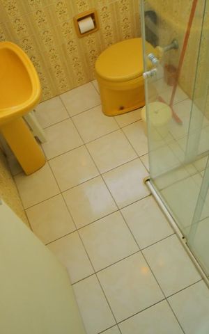 Casa à venda com 200m², 3 quartos e 2 vagasBanheiro Social