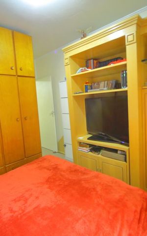 Casa à venda com 200m², 3 quartos e 2 vagasQuarto 
