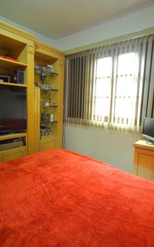 Casa à venda com 200m², 3 quartos e 2 vagasQuarto 