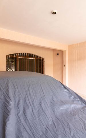 Casa à venda com 110m², 2 quartos e 2 vagas Casa à venda com 110m², 2 quartos e 2 vagasGaragem