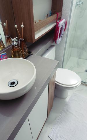 Apartamento à venda com 84m², 2 quartos e 2 vagasBanheiro