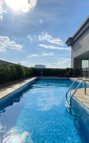 Studio para alugar com 33m², 1 quarto e 1 vaga Studio para alugar com 33m², 1 quarto e 1 vagaÁrea comum - Piscina