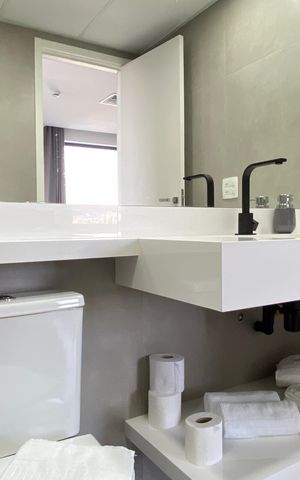 Studio para alugar com 33m², 1 quarto e 1 vaga Studio para alugar com 33m², 1 quarto e 1 vagaBanheiro