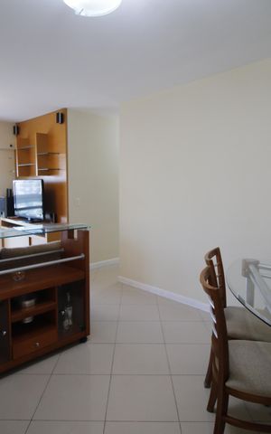 Apartamento para alugar com 90m², 3 quartos e 1 vaga Apartamento para alugar com 90m², 3 quartos e 1 vagaSala