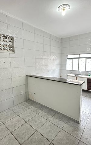 Casa para alugar com 47m², 2 quartos e sem vaga Casa para alugar com 47m², 2 quartos e sem vagaSala