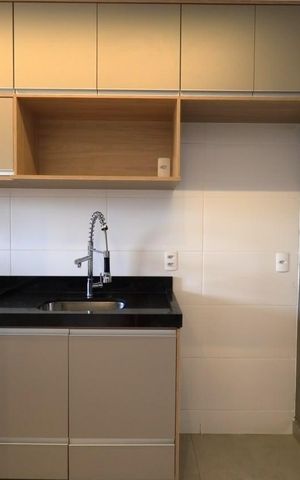 Apartamento para alugar com 60m², 2 quartos e 2 vagas Apartamento para alugar com 60m², 2 quartos e 2 vagasCozinha e Área de Serviço