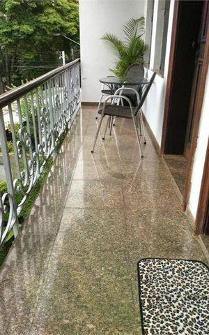 Casa à venda com 296m², 4 quartos e 4 vagas