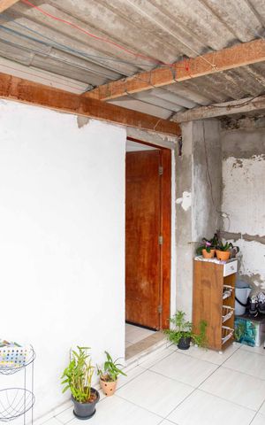 Casa à venda com 300m², 2 quartos e 6 vagasÁrea de Serviço