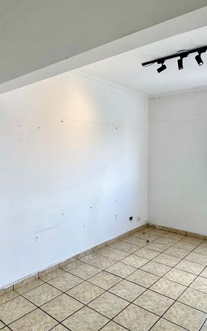 Apartamento à venda com 64m², 3 quartos e 1 vaga Apartamento à venda com 64m², 3 quartos e 1 vagaSala