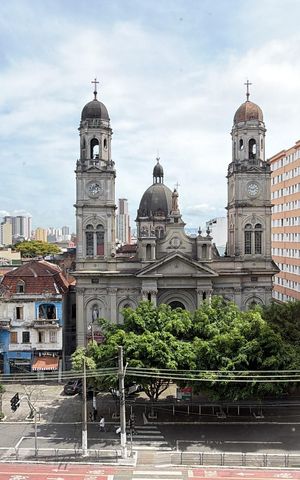 Apartamento à venda com 82m², 2 quartos e sem vagaSacada