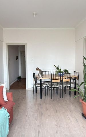 Apartamento à venda com 82m², 2 quartos e sem vagaSala