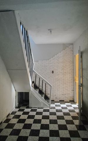 Casa à venda com 220m², 4 quartos e 2 vagas Casa à venda com 220m², 4 quartos e 2 vagascasa 2 - sala